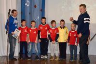 Футбольная команда ДЮЦ «Чкаловец» принимает поздравление главы местного самоуправления М.В. Рыбина