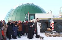 Чин освящения совершают благочинный Арзамасского района Александр Малкин и настоятель храма Евгений Котриков.